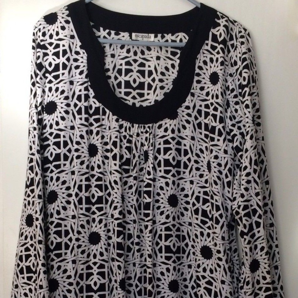 ESCAPADA Black White Geometric Printed Dress MD